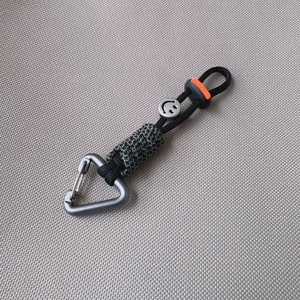 EDC Umbrella rope woven color-contrast keychain hanging rope chain bag clothing hanging accessories cute hanging accessories car EDC fast hanging tail rope