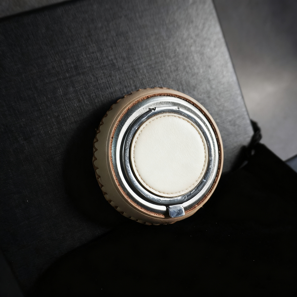 EDC Portable Genuine Leather Ashtray with Lid - Mini Outdoor Smoke Extinguisher Creative Gift for Men 5.9" x 5.9"